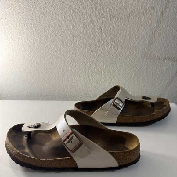 Birkenstock Gizeh Sandals in Shimmering White - Picture 7 of 8